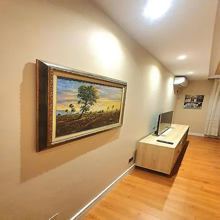 Apartment Centerscape - By Dion Tirana