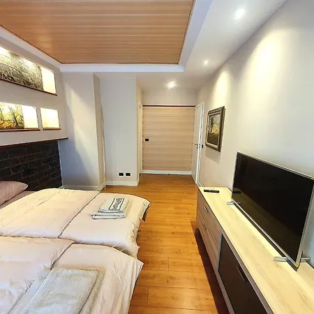 Apartment Centerscape - By Dion