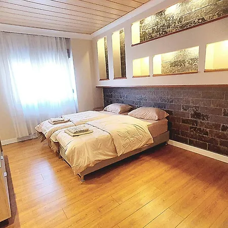Centerscape - By Dion Apartment *